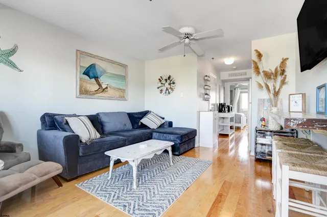 $1,500 | 330 42nd Street South, Unit B15, Brigantine, NJ 08203