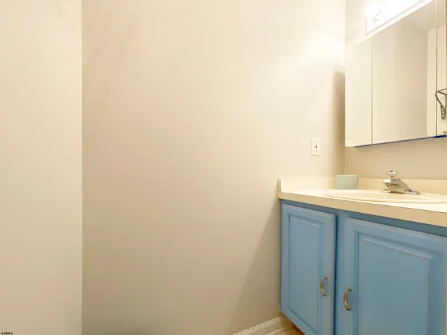 $1,500 | 330 42nd Street South, Unit B15, Brigantine, NJ 08203