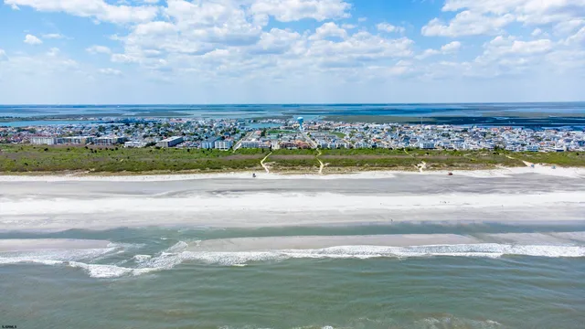 $1,500 | 330 42nd Street South, Unit B15, Brigantine, NJ 08203