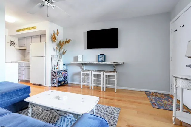 $1,500 | 330 42nd Street South, Unit B15, Brigantine, NJ 08203