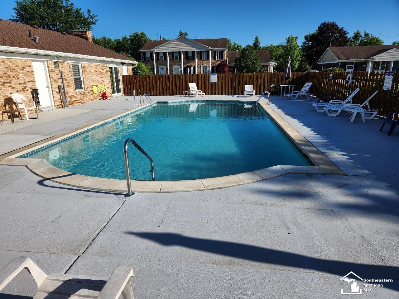 18680 Rudgate Street Southgate, MI 48195 - Photo 29 of 35 50192704-d1d577cd-6b93-4e1c-ac9a-ec2a5633d366.JPG