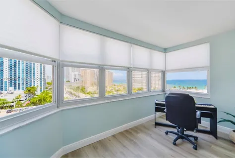 $636,000 | 1985 South Ocean Drive, Unit 8P, Hallandale Beach, FL 33009