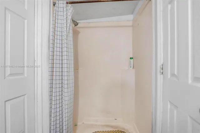 $540,000 | 580 Southeast 2nd Street, Hialeah, FL 33010