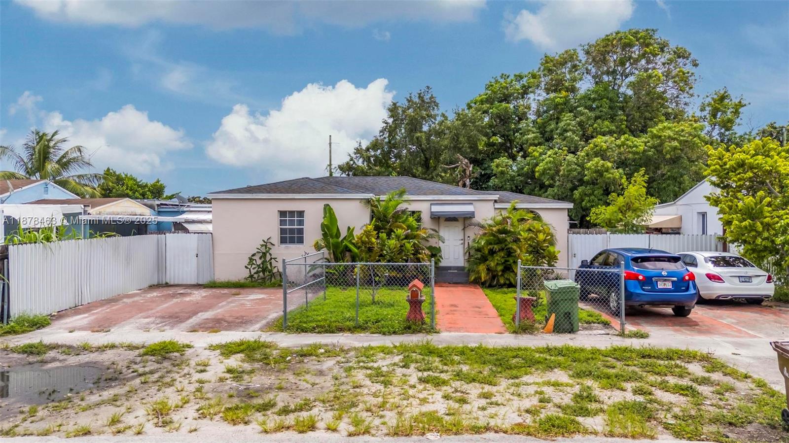 580 Southeast 2nd Street Hialeah, FL 33010 - Photo 2 of 30