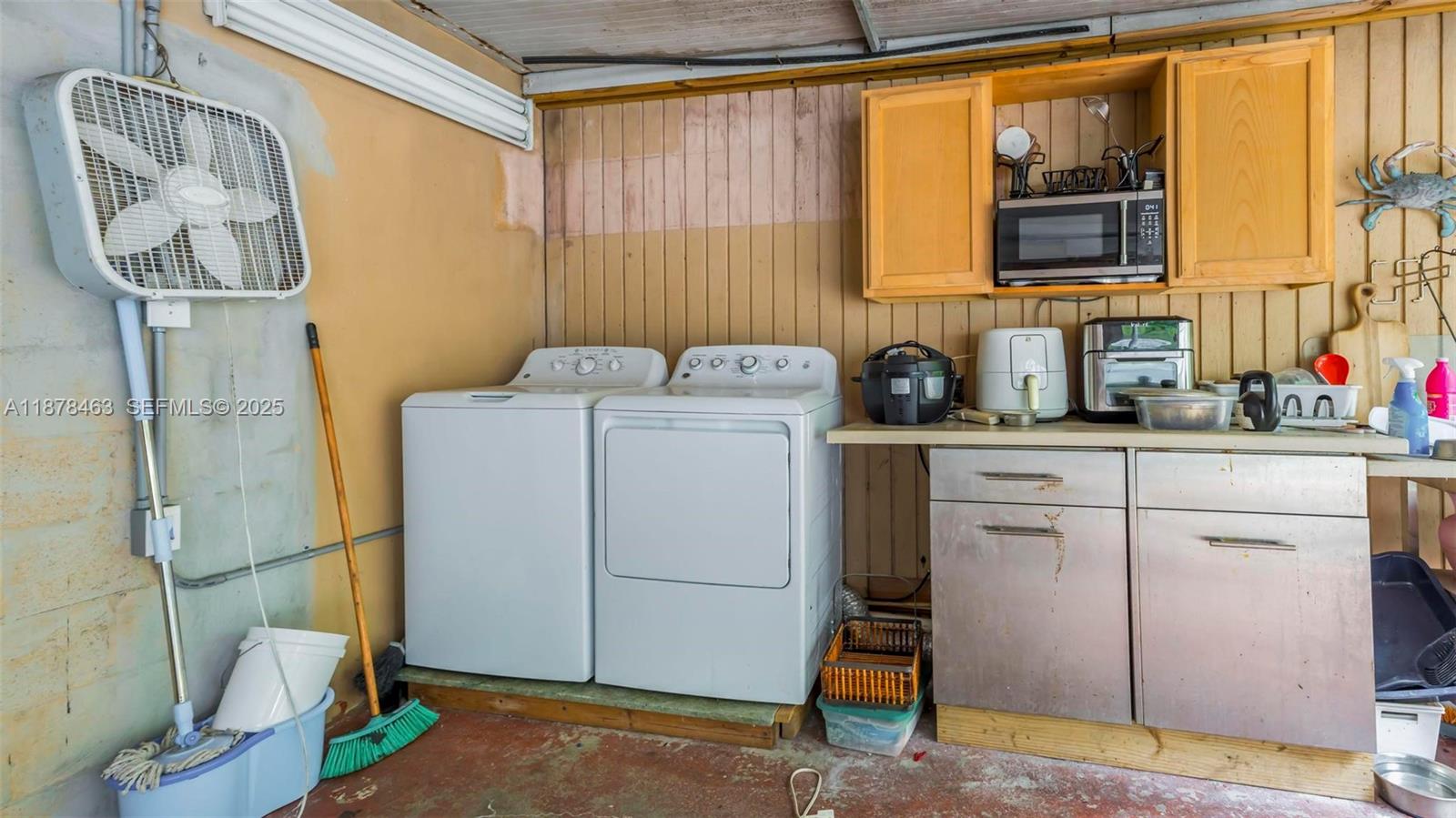 580 Southeast 2nd Street Hialeah, FL 33010 - Photo 24 of 30 a room with storage and utility