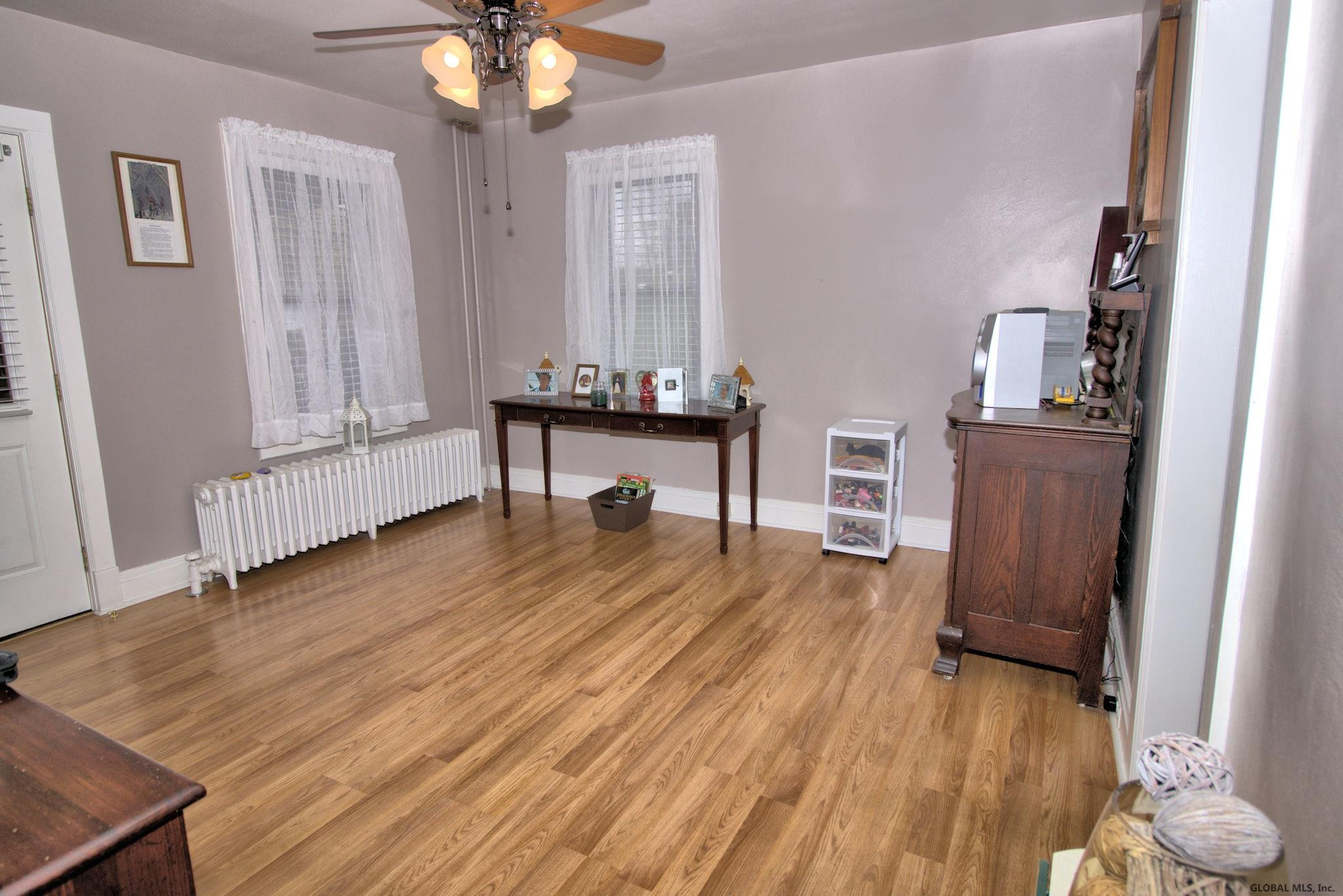 978 Hoosick Road Brunswick, NY 12180 - Photo 5 of 25 Photo 5