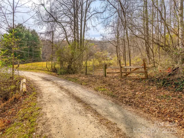 $349,000 | 99999 Bay Horse Trail, Candler, NC 28715