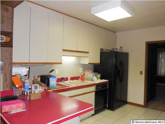95 Pension Road Manalapan, NJ 07726 - Photo 7 of 23 Additional Photo