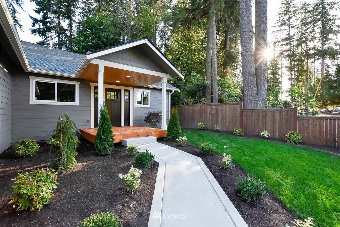 4102 Jewell Road Bothell, WA 98012 - Photo 3 of 25