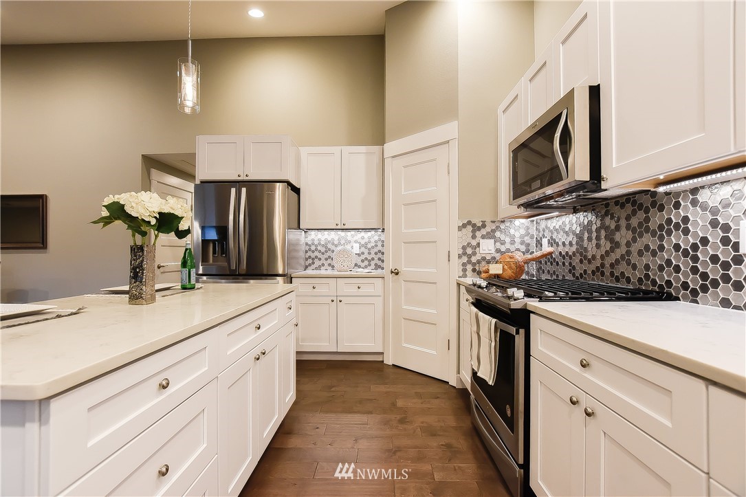 4102 Jewell Road Bothell, WA 98012 - Photo 7 of 25