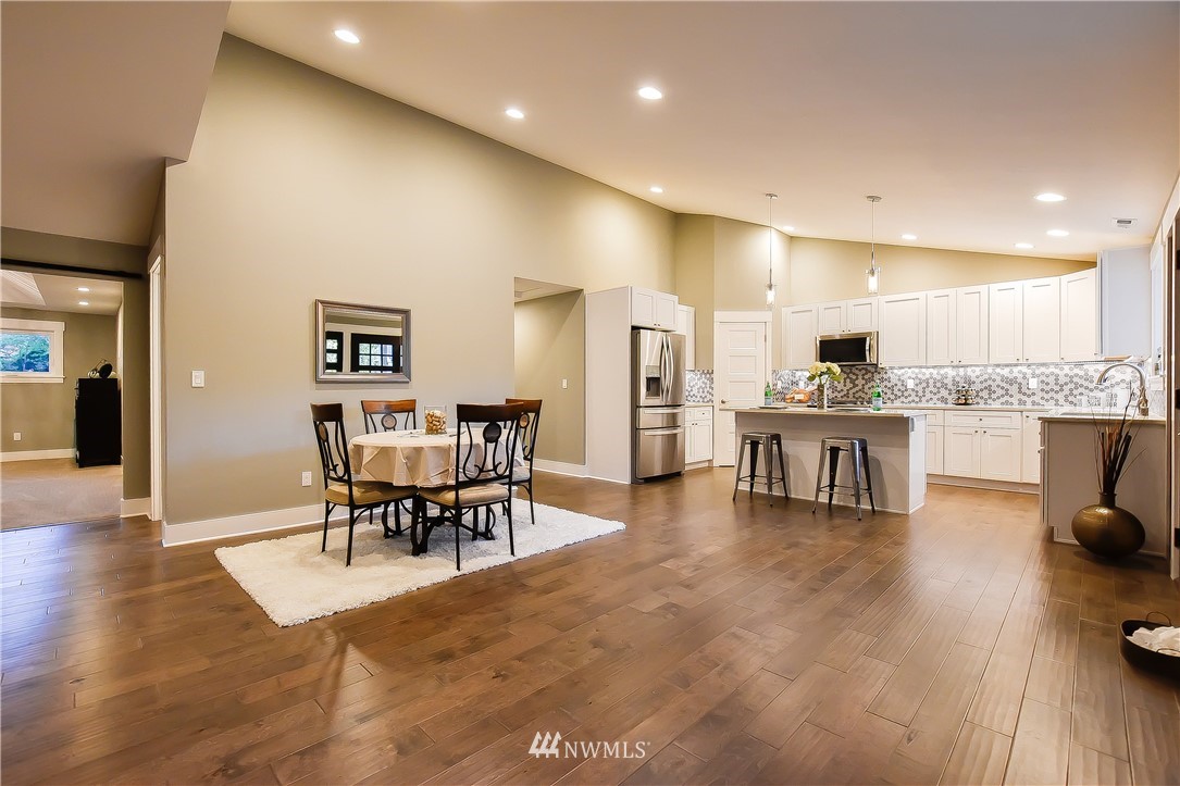 4102 Jewell Road Bothell, WA 98012 - Photo 10 of 25