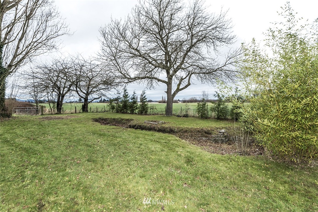 15264 Barrett Road Mount Vernon, WA 98273 - Photo 3 of 22