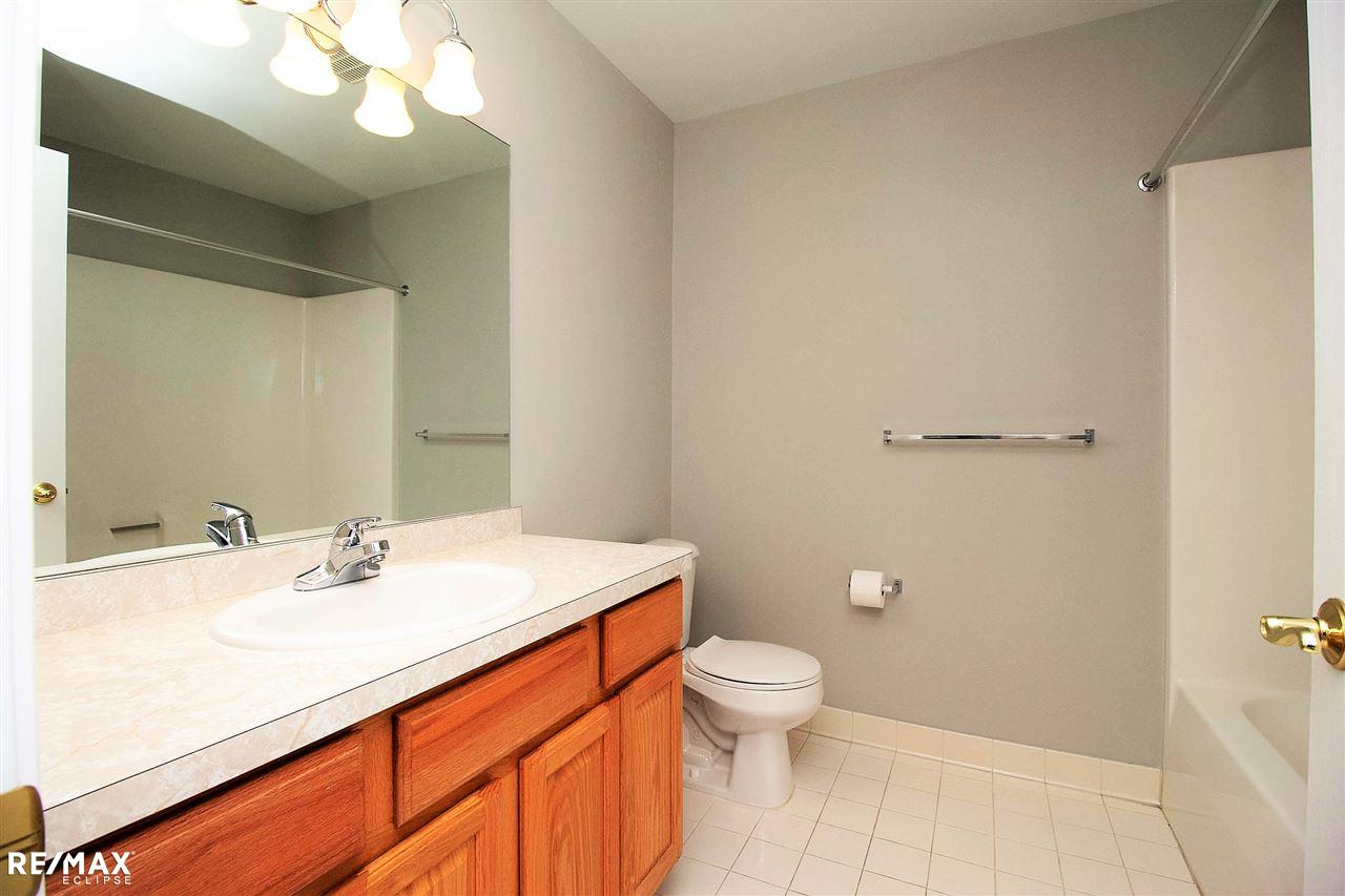 33538 Utica Road Fraser, MI 48026 - Photo 16 of 18 50034287-15.JPG