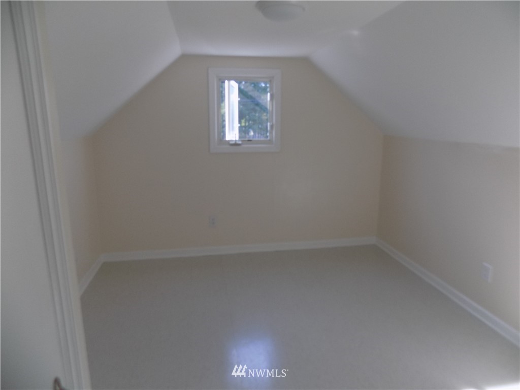 1709 Rose Valley Road Kelso, WA 98626 - Photo 15 of 24 Gallery Image 15