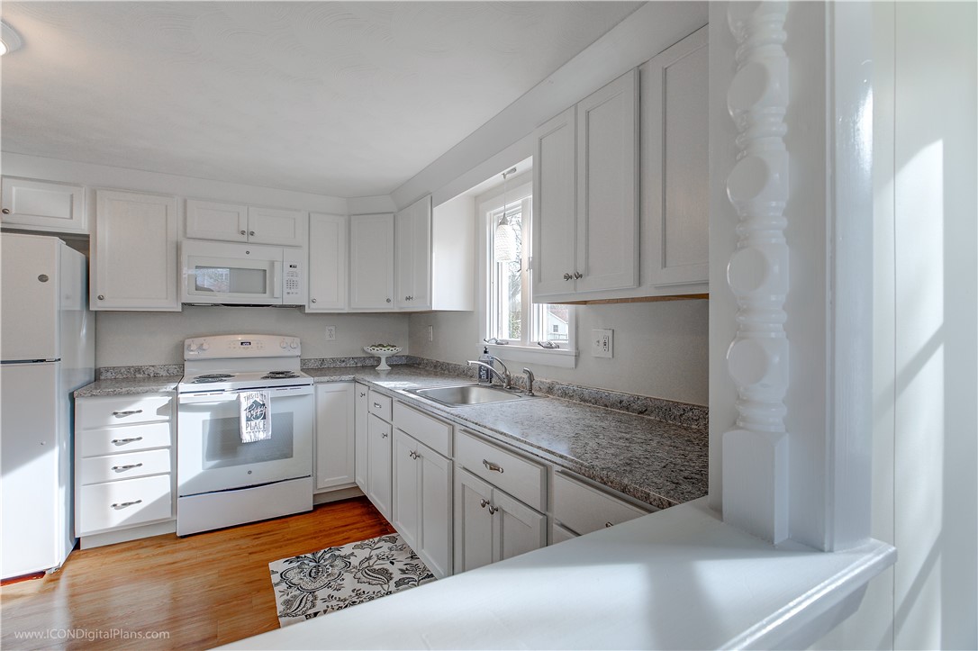 27 Rosedale Drive Bristol, RI 02809 - Photo 12 of 34 Kitchen