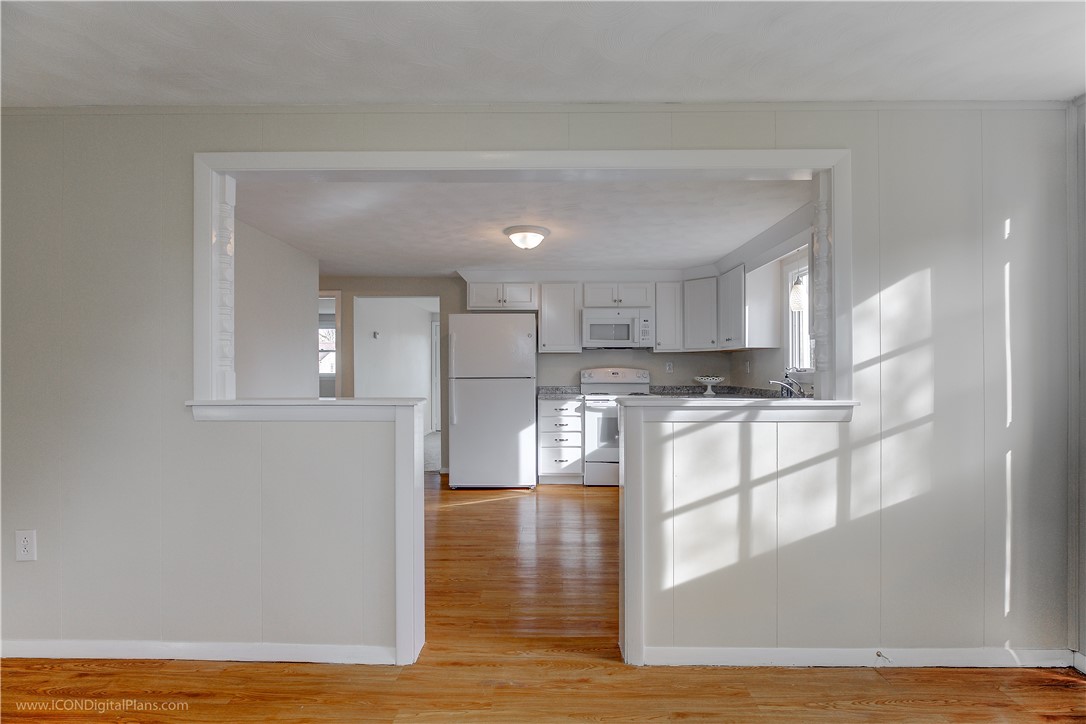 27 Rosedale Drive Bristol, RI 02809 - Photo 14 of 34 Dining room or extra space off kitchen