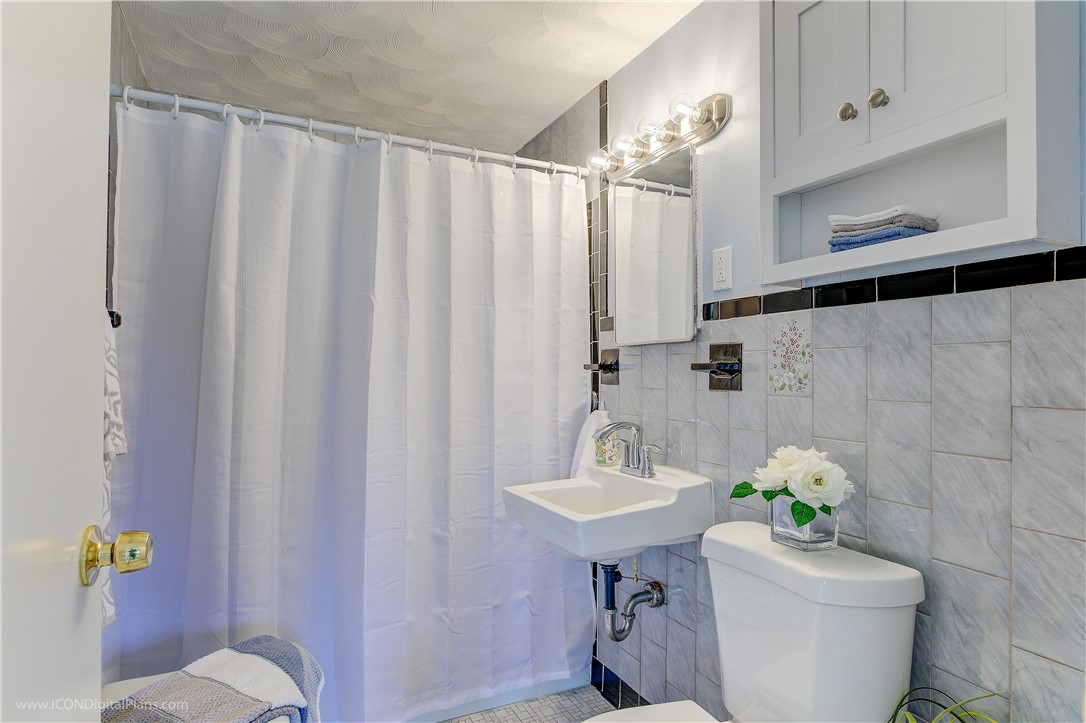 27 Rosedale Drive Bristol, RI 02809 - Photo 17 of 34 Full bathroom with walk in shower