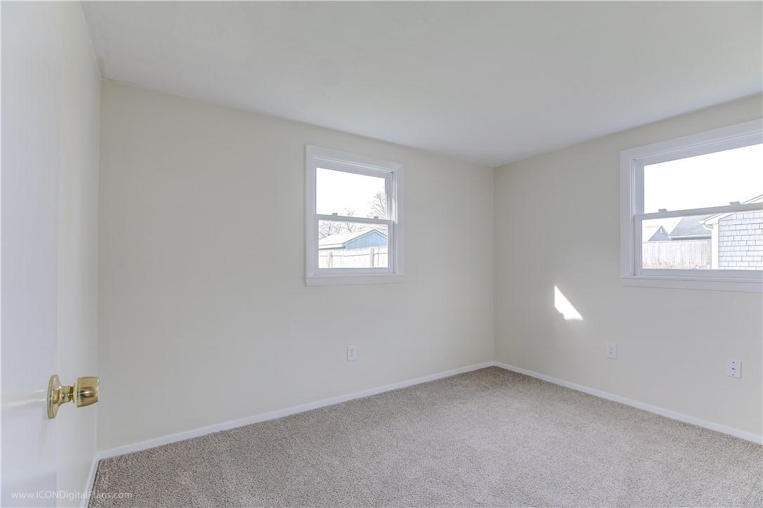 27 Rosedale Drive Bristol, RI 02809 - Photo 23 of 34 Bedroom 2