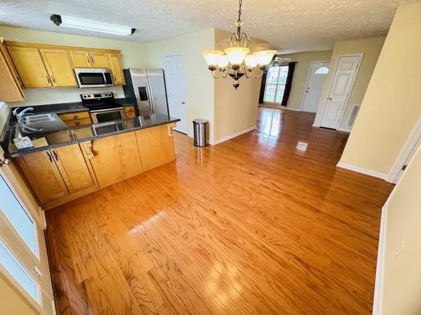 $2,200 | 403 South Tarver Avenue, Lebanon, TN 37087