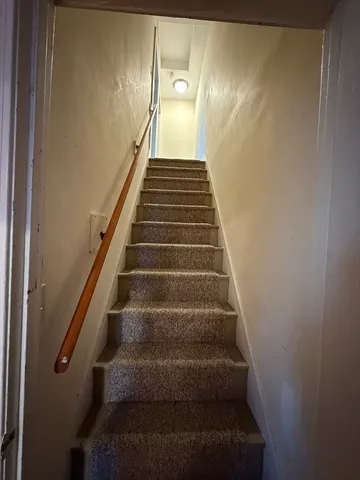 $2,300 | 3-5 Locust Street, Unit 3 5, Amesbury, MA 01913