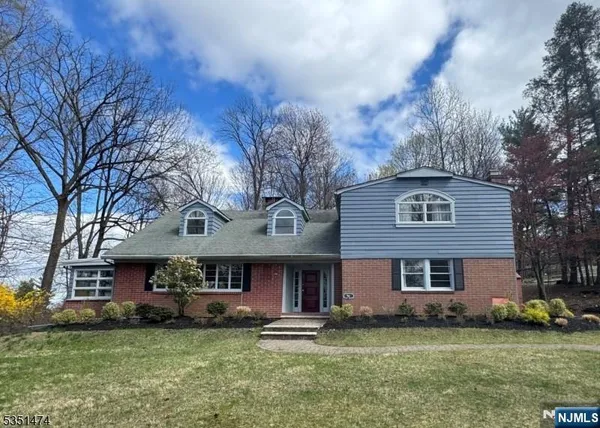 $6,400 | 56 Grandview Place, North Caldwell, NJ 07006