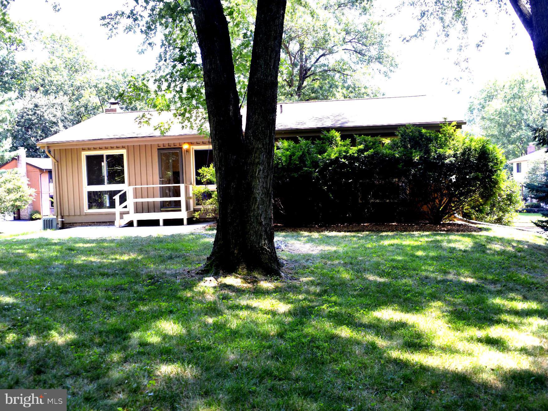 8718 Stark Road Annandale, VA 22003 - Photo 23 of 30 Exterior (Rear)