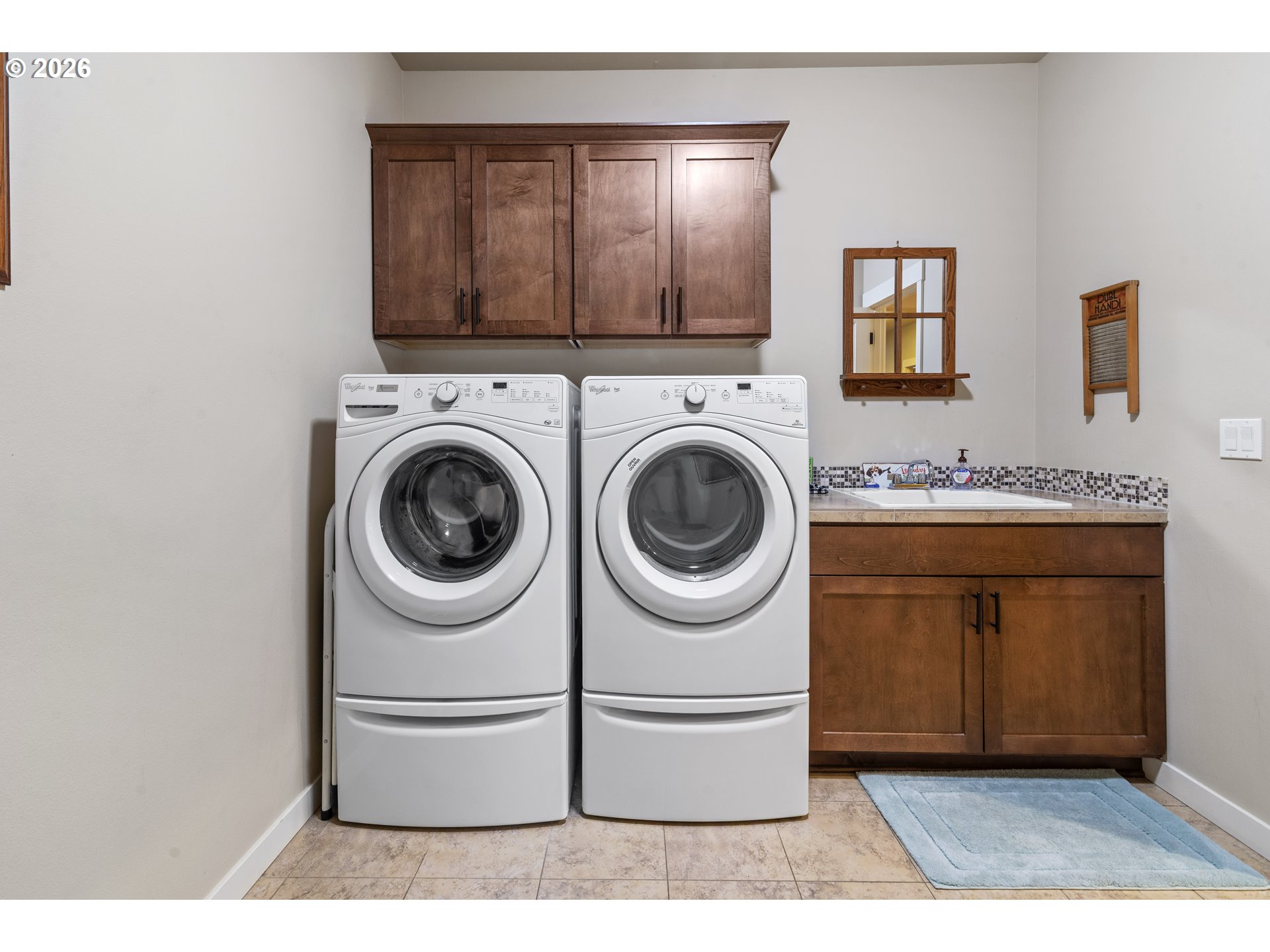 3110 Northeast 174th Street Ridgefield, WA 98642 - Photo 18 of 36 a utility room with dryer and washer