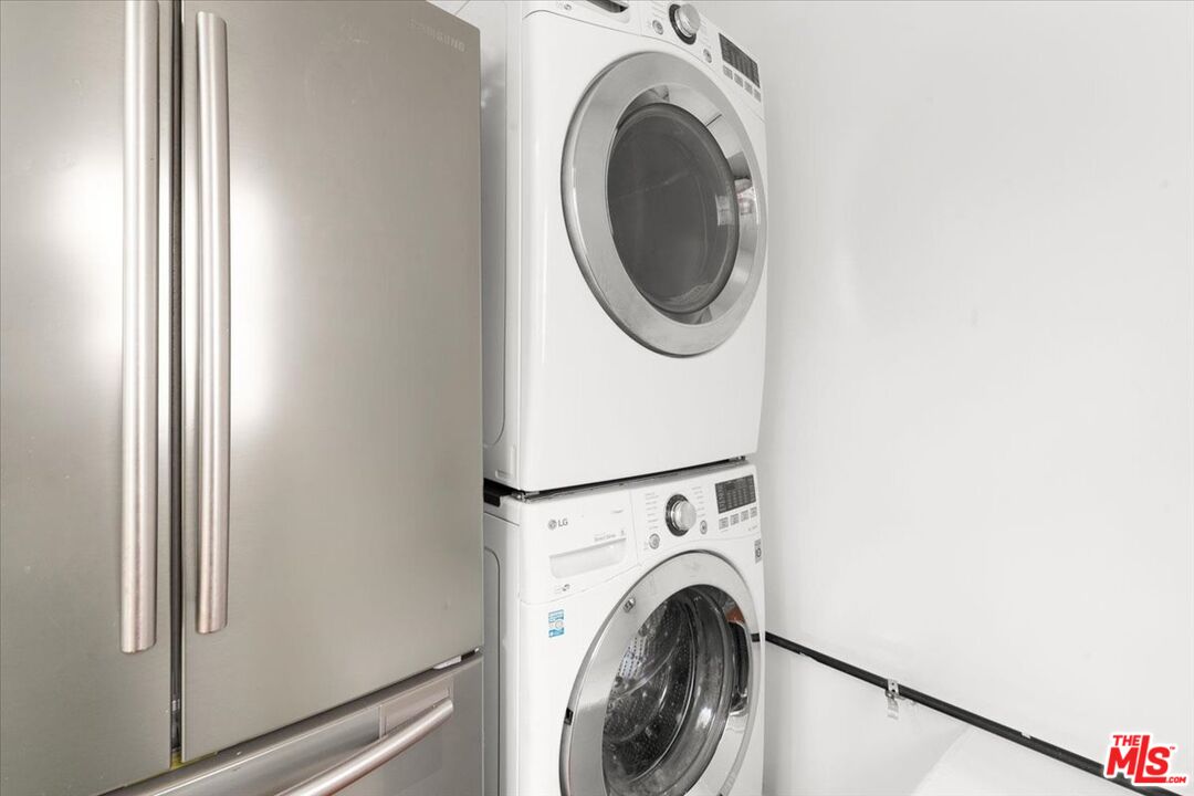 3707 Edenhurst Avenue Los Angeles, CA 90039 - Photo 13 of 28