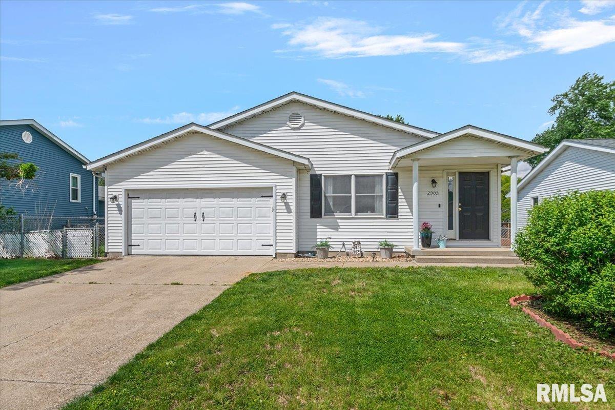 2905 Sutherland Road Springfield, IL 62702 - Photo 1 of 22 Gallery Image 1