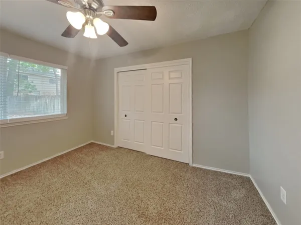 $1,950 | 15 South Drifting Leaf Court, Spring, TX 77380