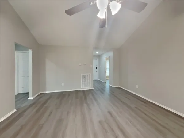 $1,950 | 15 South Drifting Leaf Court, Spring, TX 77380