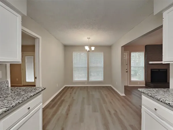 $1,950 | 15 South Drifting Leaf Court, Spring, TX 77380