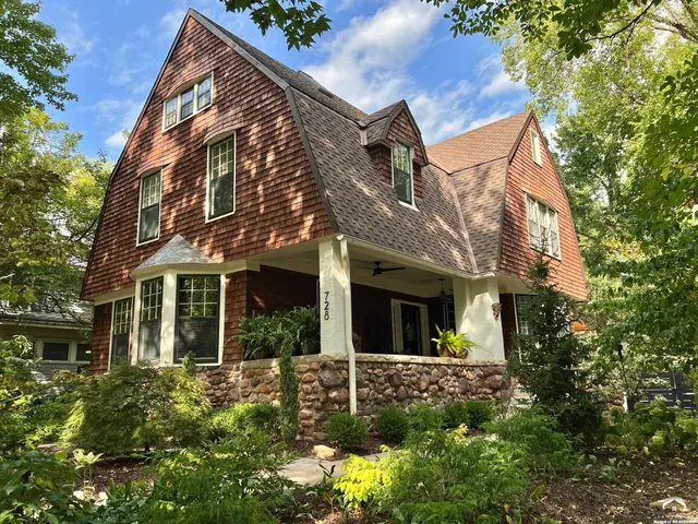 $839,000 | 728 Indiana Street, Lawrence, KS 66044