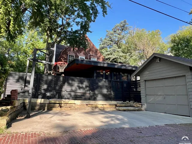 $839,000 | 728 Indiana Street, Lawrence, KS 66044