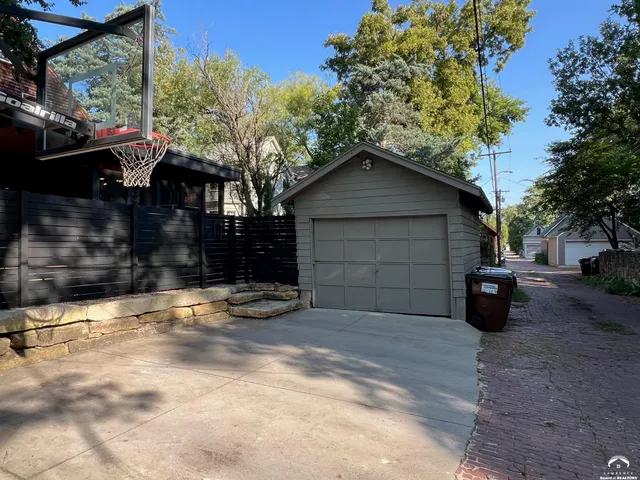 $839,000 | 728 Indiana Street, Lawrence, KS 66044