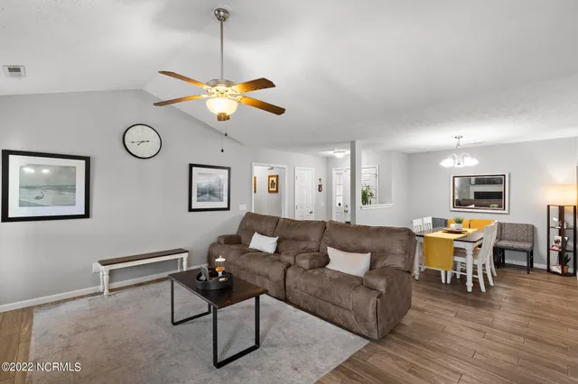 $2,200 | 337 Rose Bud Lane, Holly Ridge, NC 28445