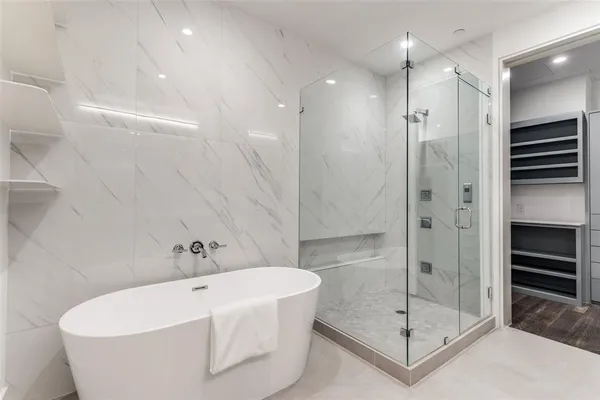 $10,500 | 2200 Victory Avenue, Unit 2107, Dallas, TX 75202