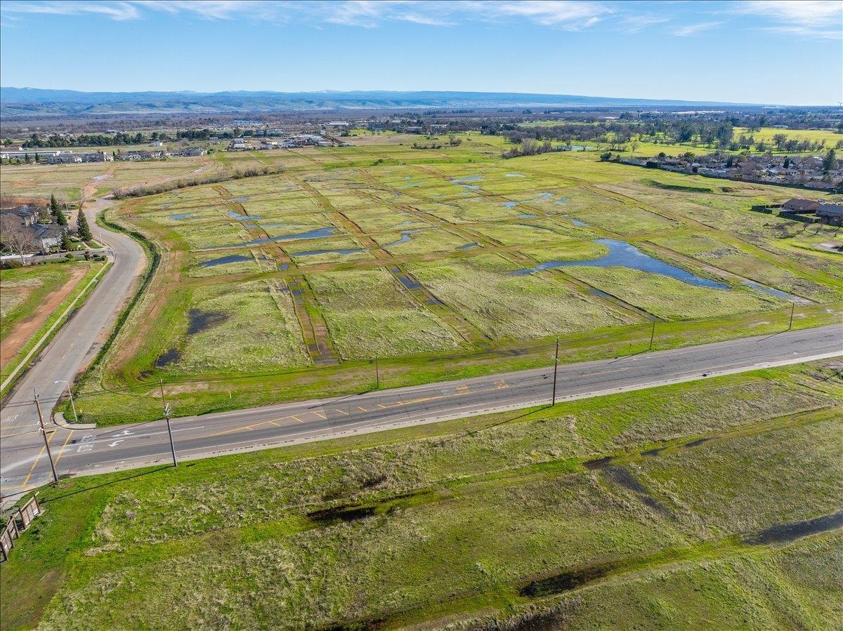 10.04 Vista Way Red Bluff, CA 96080 - Photo 4 of 5