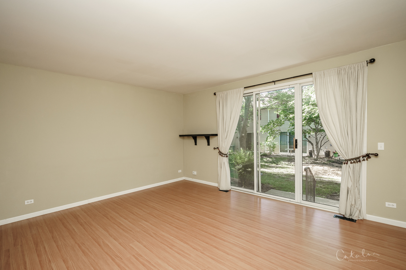 201 Northlight Passe, Unit 201 Lake In The Hills, IL 60156 - Photo 8 of 25