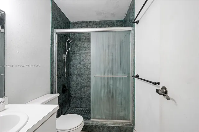 $155,000 | 17911 Northwest 68th Avenue, Unit P208, Hialeah, FL 33015