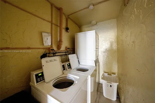 $155,000 | 17911 Northwest 68th Avenue, Unit P208, Hialeah, FL 33015