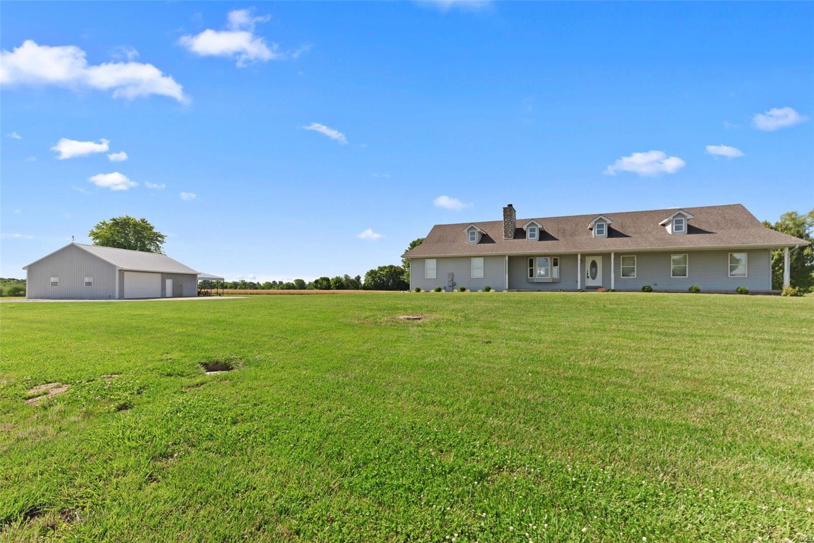 7 Setters Point Road O'Fallon, MO 63366 - Photo 3 of 61 Gallery Image 3