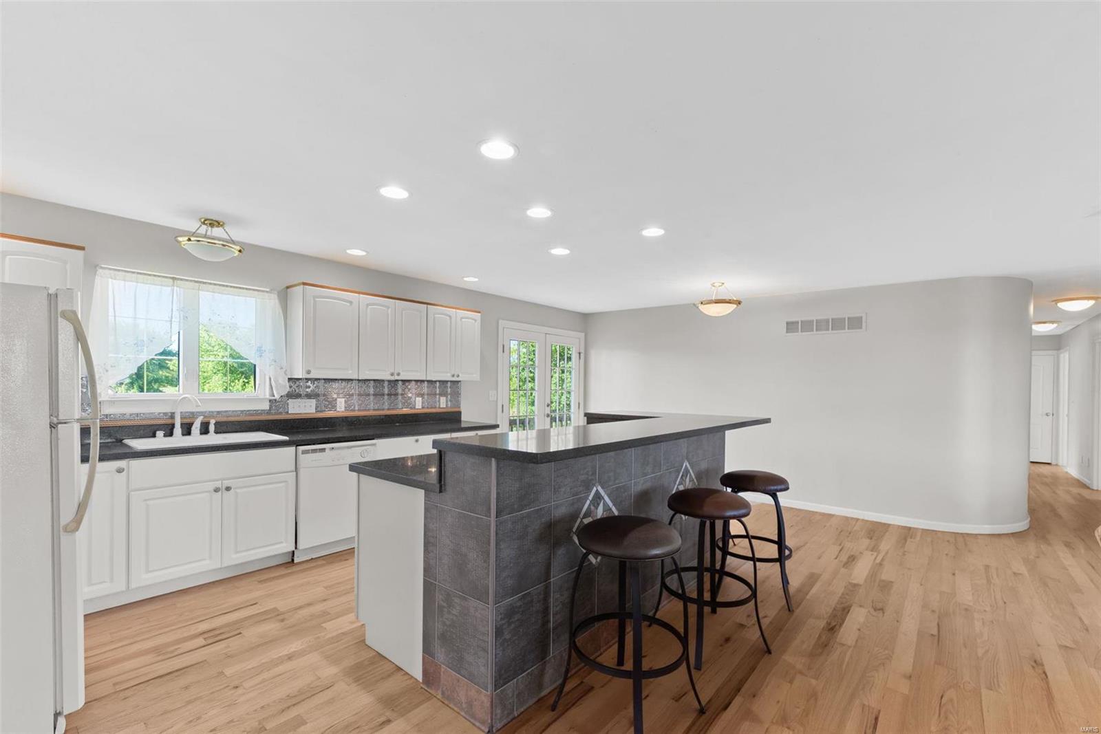 7 Setters Point Road O'Fallon, MO 63366 - Photo 7 of 61 Gallery Image 7