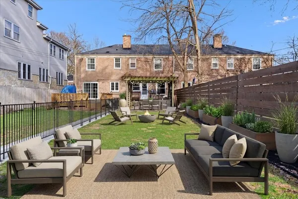 $549,000 | 2310 Brown Avenue, Evanston, IL 60201
