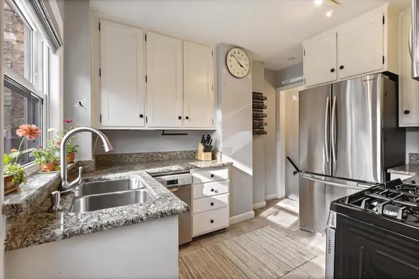 $549,000 | 2310 Brown Avenue, Evanston, IL 60201