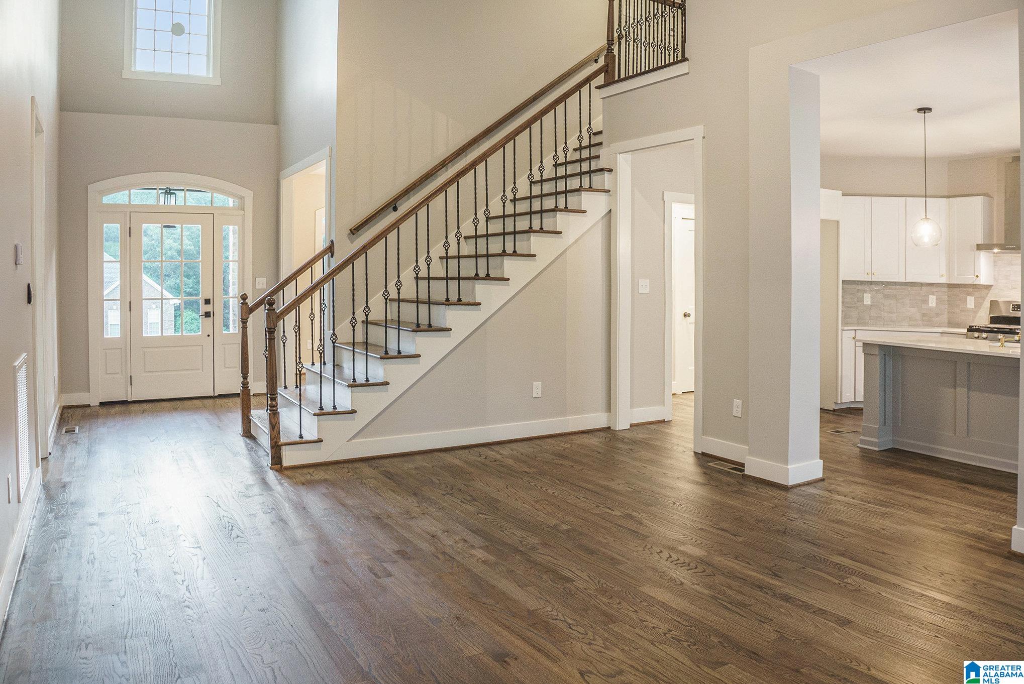 304 Forest Parkway Alabaster, AL 35007 - Photo 2 of 21
