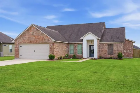 $279,500 | 17536 Jaycee Drive, Iowa, LA 70647