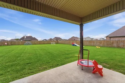 $279,500 | 17536 Jaycee Drive, Iowa, LA 70647