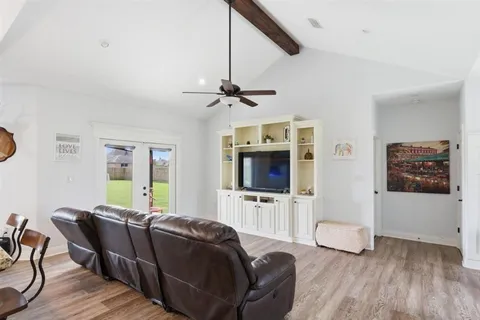 $279,500 | 17536 Jaycee Drive, Iowa, LA 70647