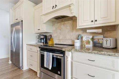 $279,500 | 17536 Jaycee Drive, Iowa, LA 70647